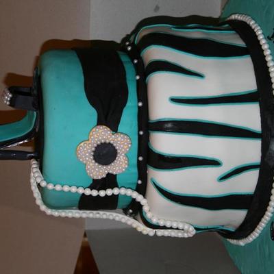 Fashionable Going-Away Cake