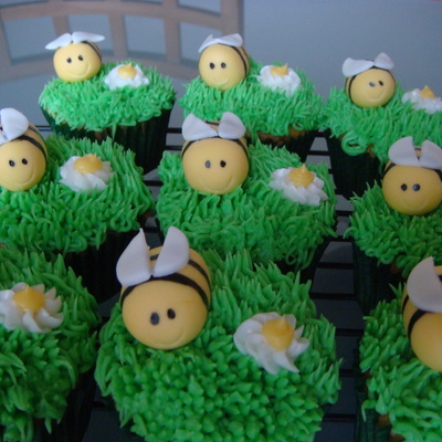 Bumble Bee Cupcakes