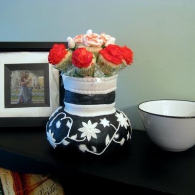 Rose Cupcake Vase Cake