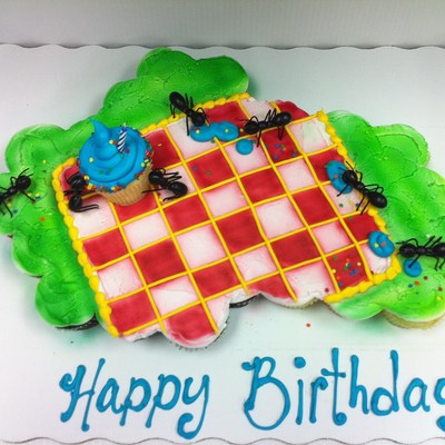 Picnic Cupcake Cake