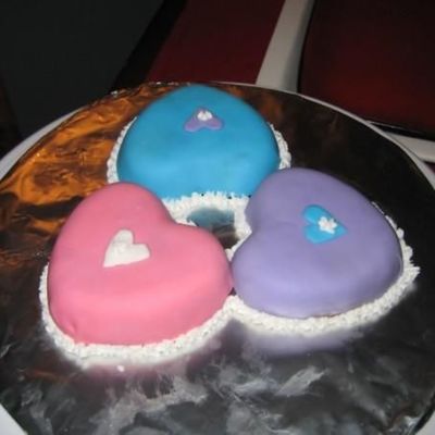 Mini Cakes For My Daughter