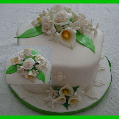 Calla Lily & Stephanotis Petal Cake