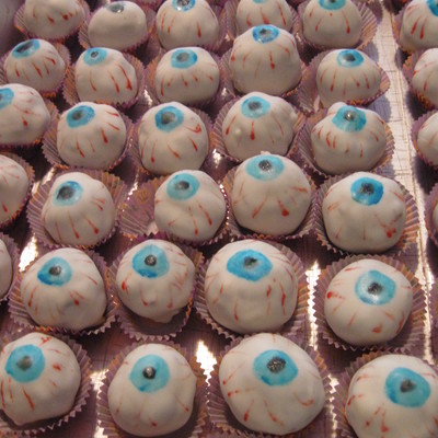 Eyeball Cake Balls