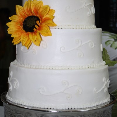 Sunflower And Daisey Wedding Cake