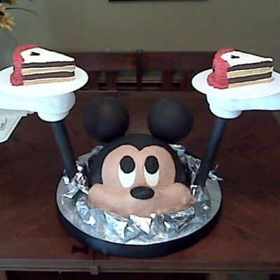 Mickey Mouse W/two Slices