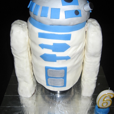 R2D2 Cake