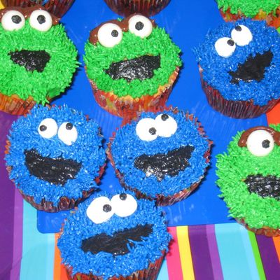 Cookie Monster And Oscar The Grouch Cupcakes