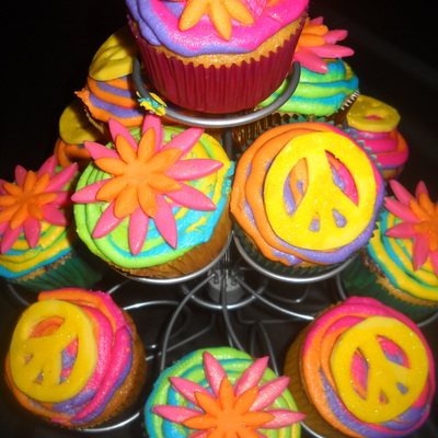 Groovy Cupcakes