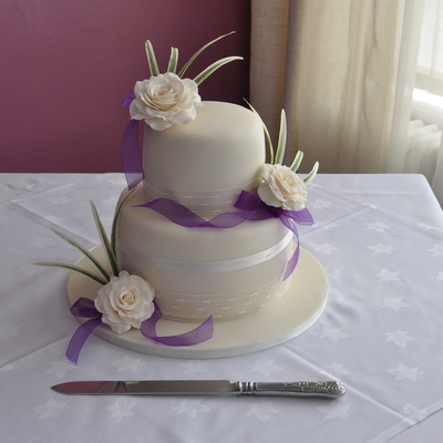 Cream Rose Wedding Cake