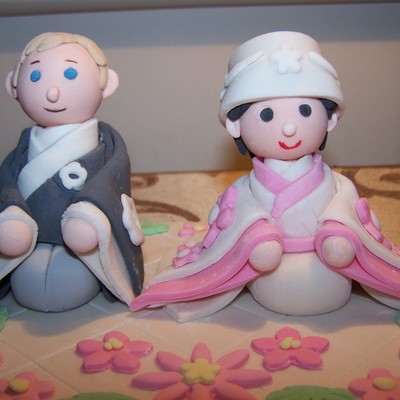 Japanese Style Wedding Cake Topper