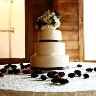 3 Tier Ivory & Chocolate Brown