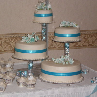 First Attempt At A Wedding Cake