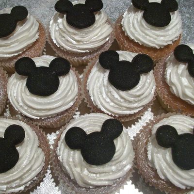 Mickey Mouse Cupcakes