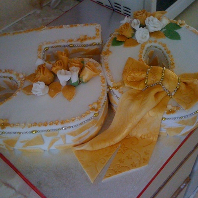 White And Gold 50 Yrs