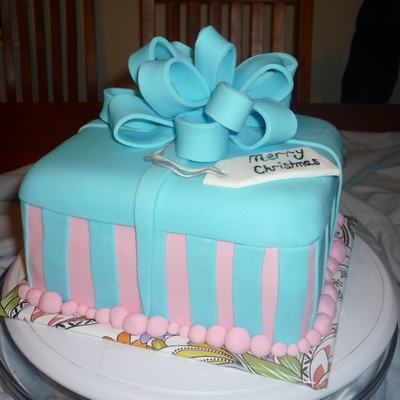 Birthday Present Cake