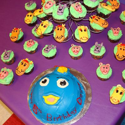 Backyardigan's Birthday Cake
