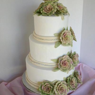 Elegant Rose Cake
