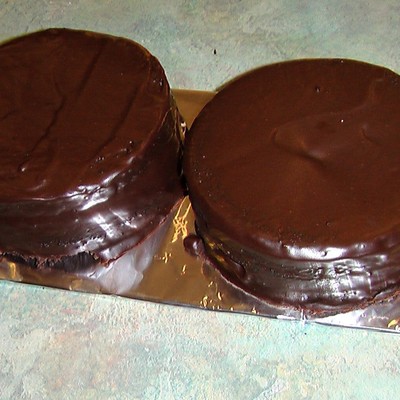 Ding Dong Cakes