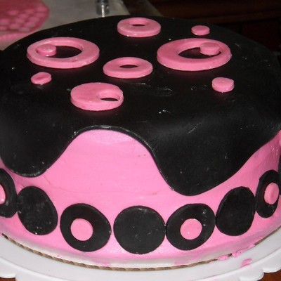 Pink And Black Retro Cake