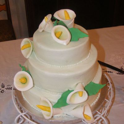 Calla Lily Wedding Cake