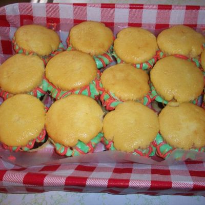 Hamburger Cupcakes