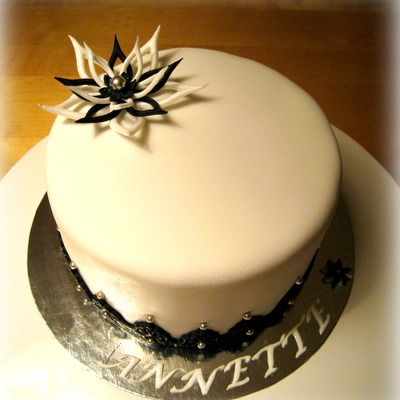 Black White Lace Flower Cake
