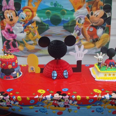 Mickey Mouse Clubhouse Cakes