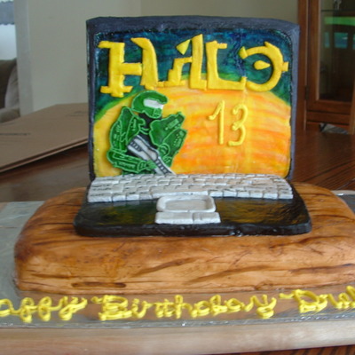 Halo Laptop Cake