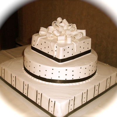 Black And White Wedding Cake