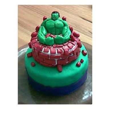 Incredible Hulk Cake