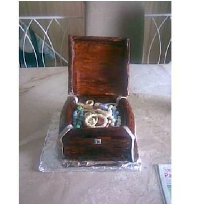 Jewelry Box Anniversary Cake