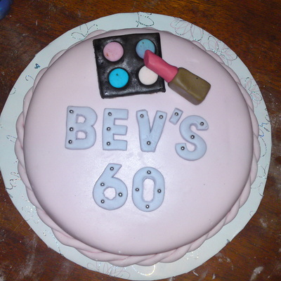 Make Up Cake