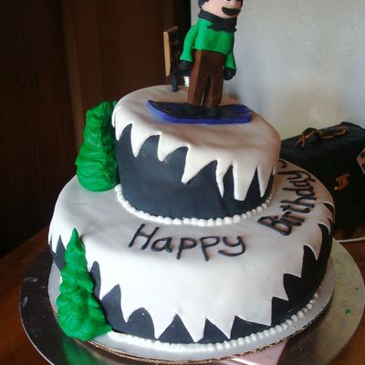 Snowboard Cake