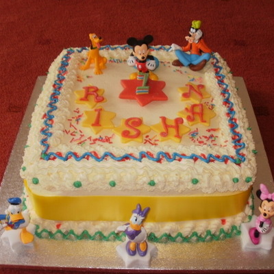 Mickey Mouse Cake