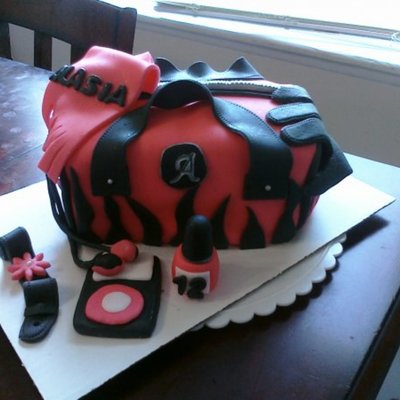 Pink And Black Purse Cake