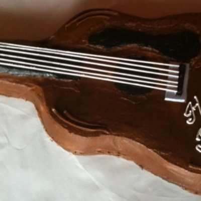Guitar Cake