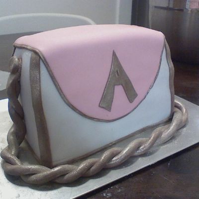 Purse Cake