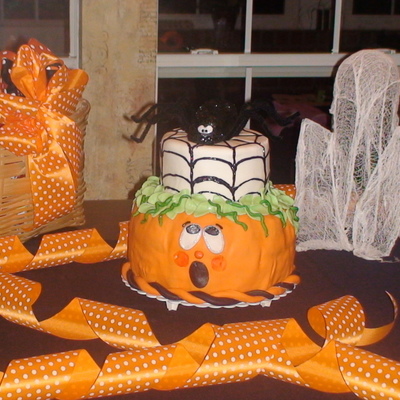 The Pumpkin & His Uninvited Guest!