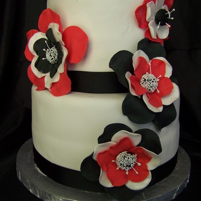 Fantasy Flower Red, Black And White