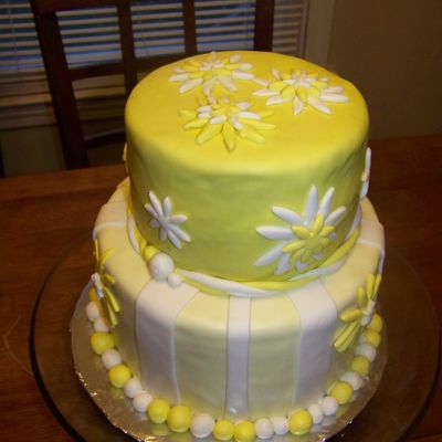Yellow/white Daisy For Fun And Learning Cake....