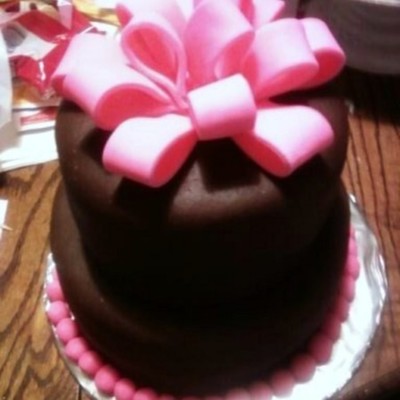 Bow Cake