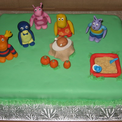 A Backyardigans Thanksgiving Cake