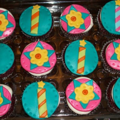 Bright Birthday Cupcakes