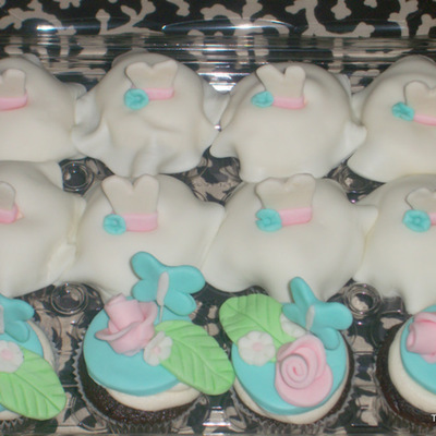 Mini Wedding Dress Cakes