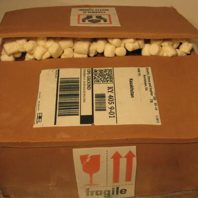 Moving Away Cake/box