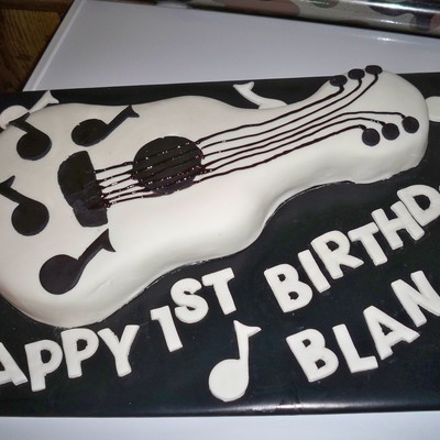 Guitar Cake