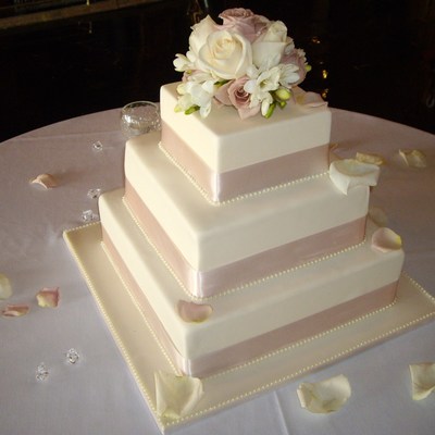 Ivory Wedding Cake For My Daughter