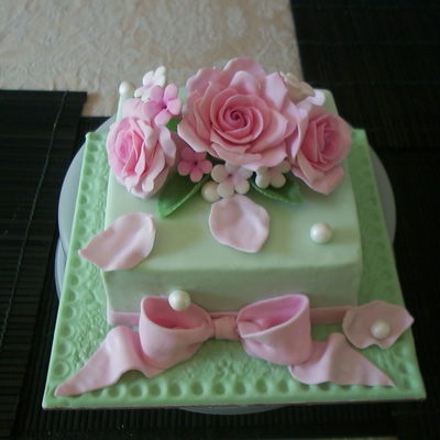 Roses & Bow Cake