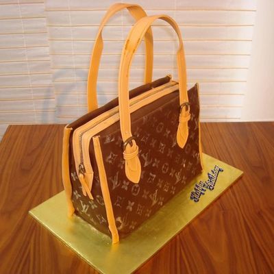Lv Cake.