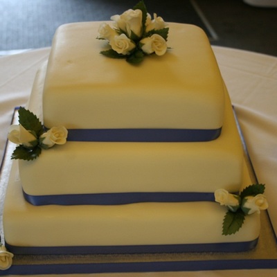 Rose Bud Wedding Cake